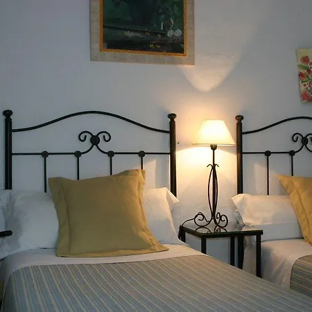 埃尔波蒂略膳食公寓 3* 科爾多瓦