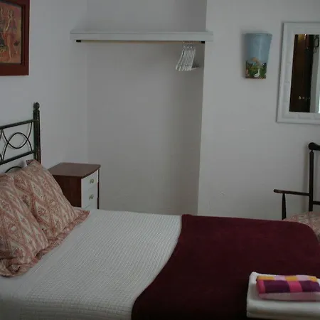 El Portillo Pensión 3*