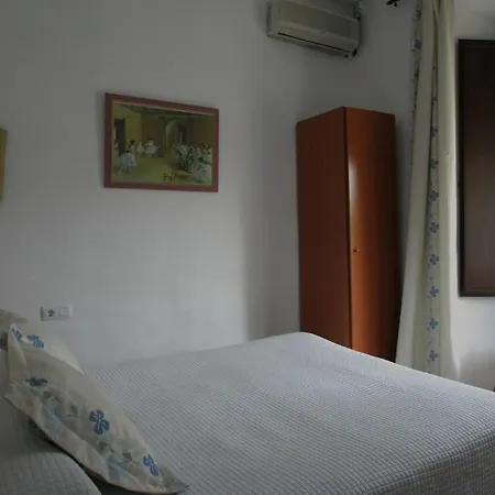 Pensión El Portillo 3*