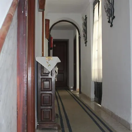 Pensión El Portillo 3*