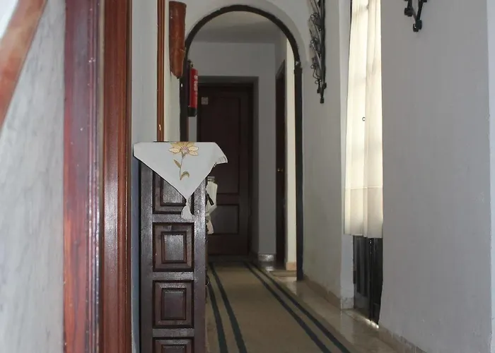 Konukevi El Portillo 3*